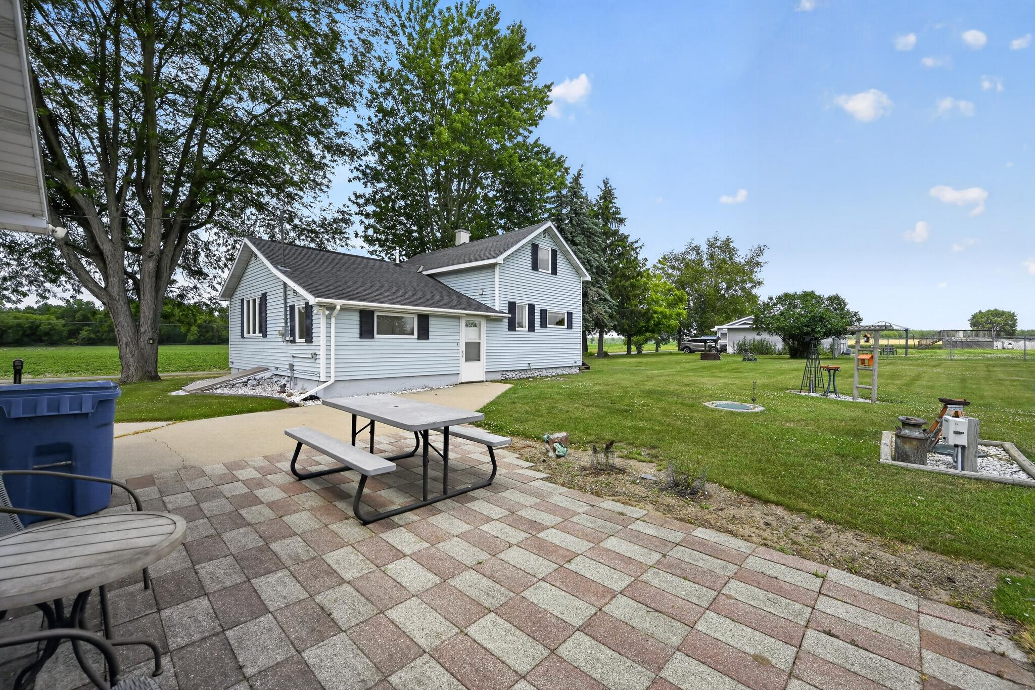 1253 Waldron Road South Crystal, MI 48818 - Photo 7 of 37 37_1253_Waldron_Rd_S-P-08