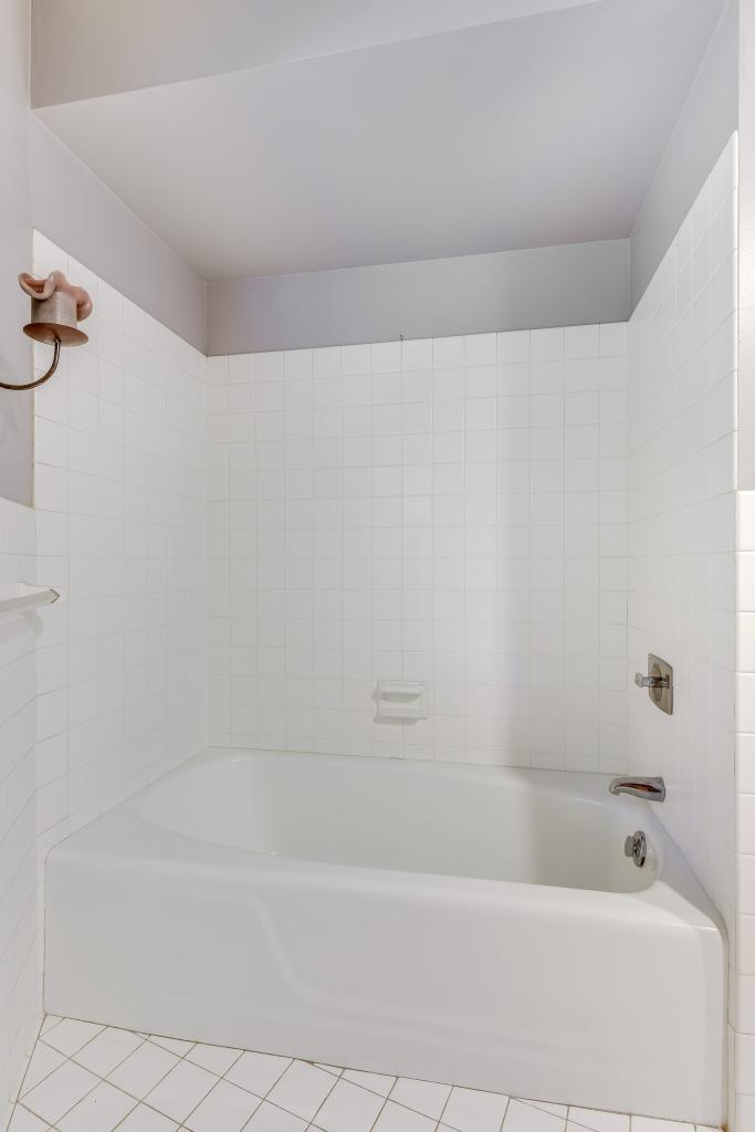 7205 Gleason Road Edina, MN 55439 - Photo 23 of 48