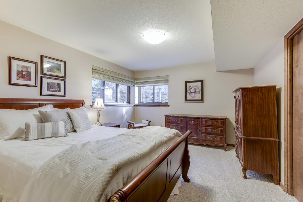 7205 Gleason Road Edina, MN 55439 - Photo 26 of 48