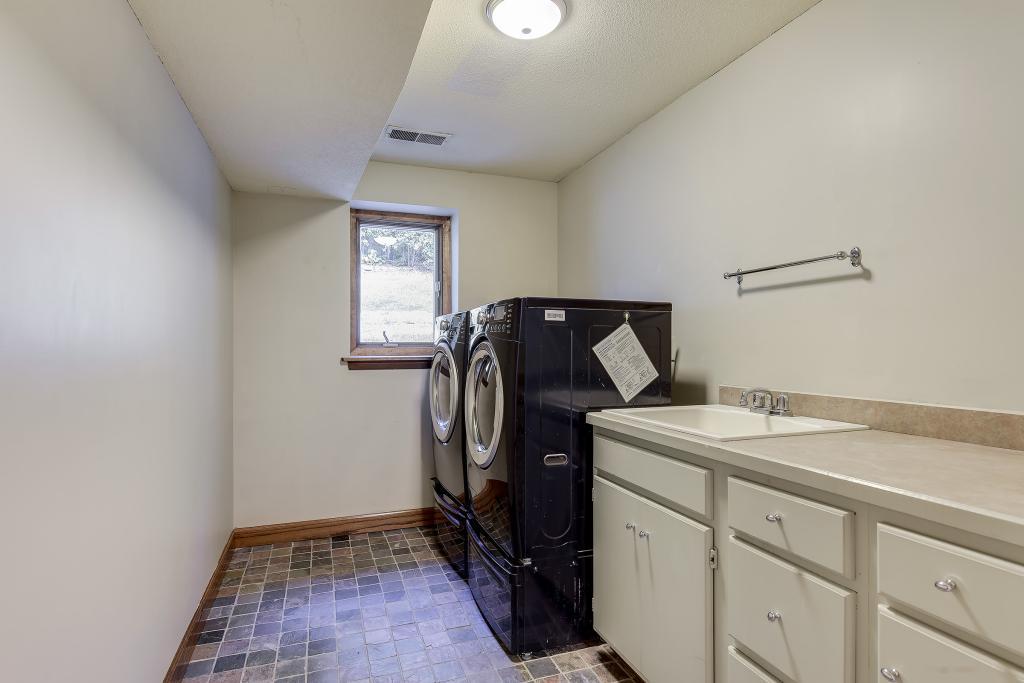 7205 Gleason Road Edina, MN 55439 - Photo 32 of 48