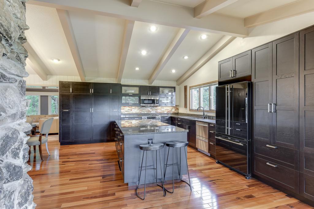 7205 Gleason Road Edina, MN 55439 - Photo 8 of 48