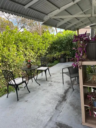 $1,300 | 735 Northeast 37th Street, Unit B, Oakland Park, FL 33334