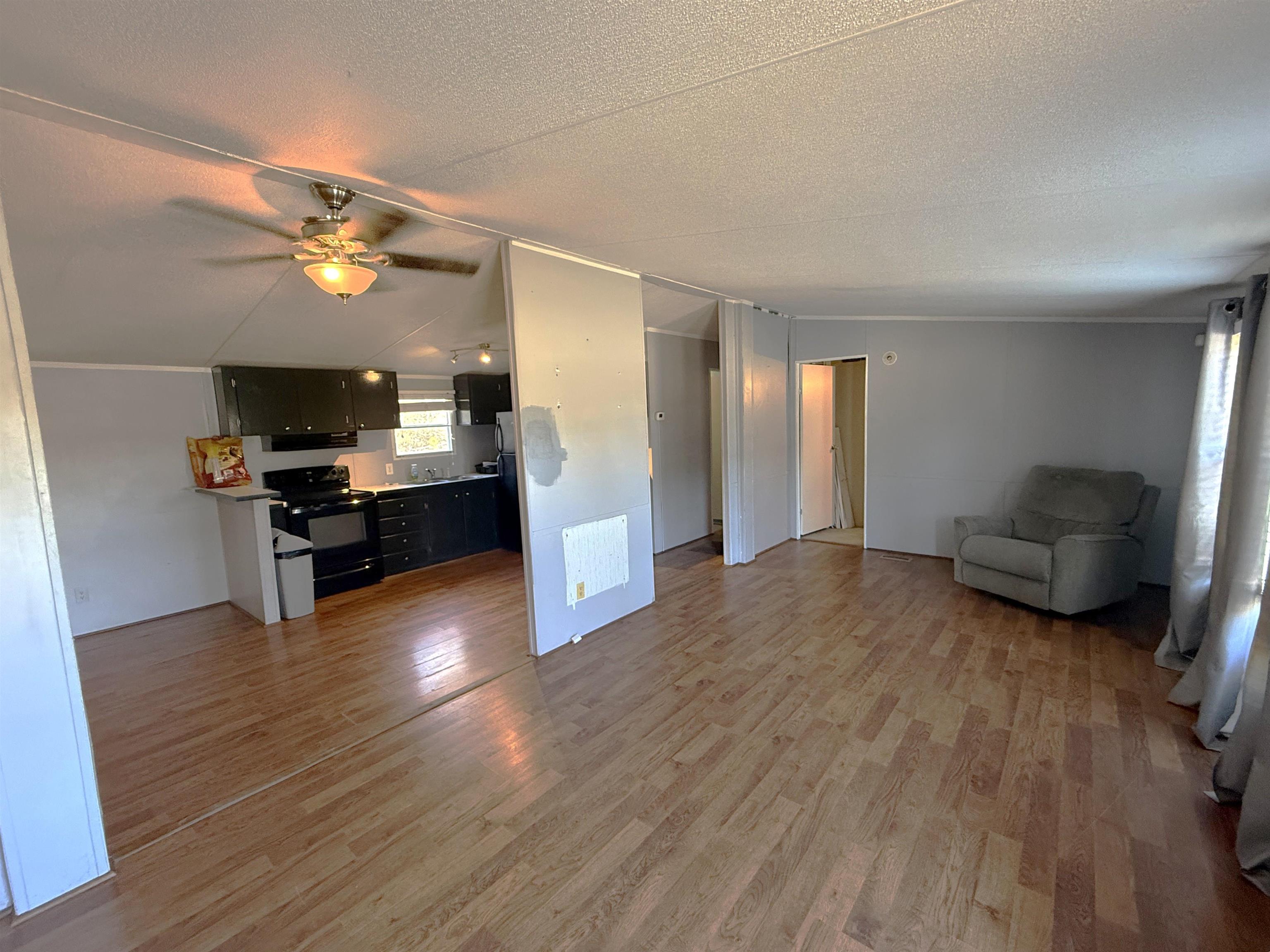 2069 Trifalia Road Scranton, SC 29591 - Photo 5 of 23