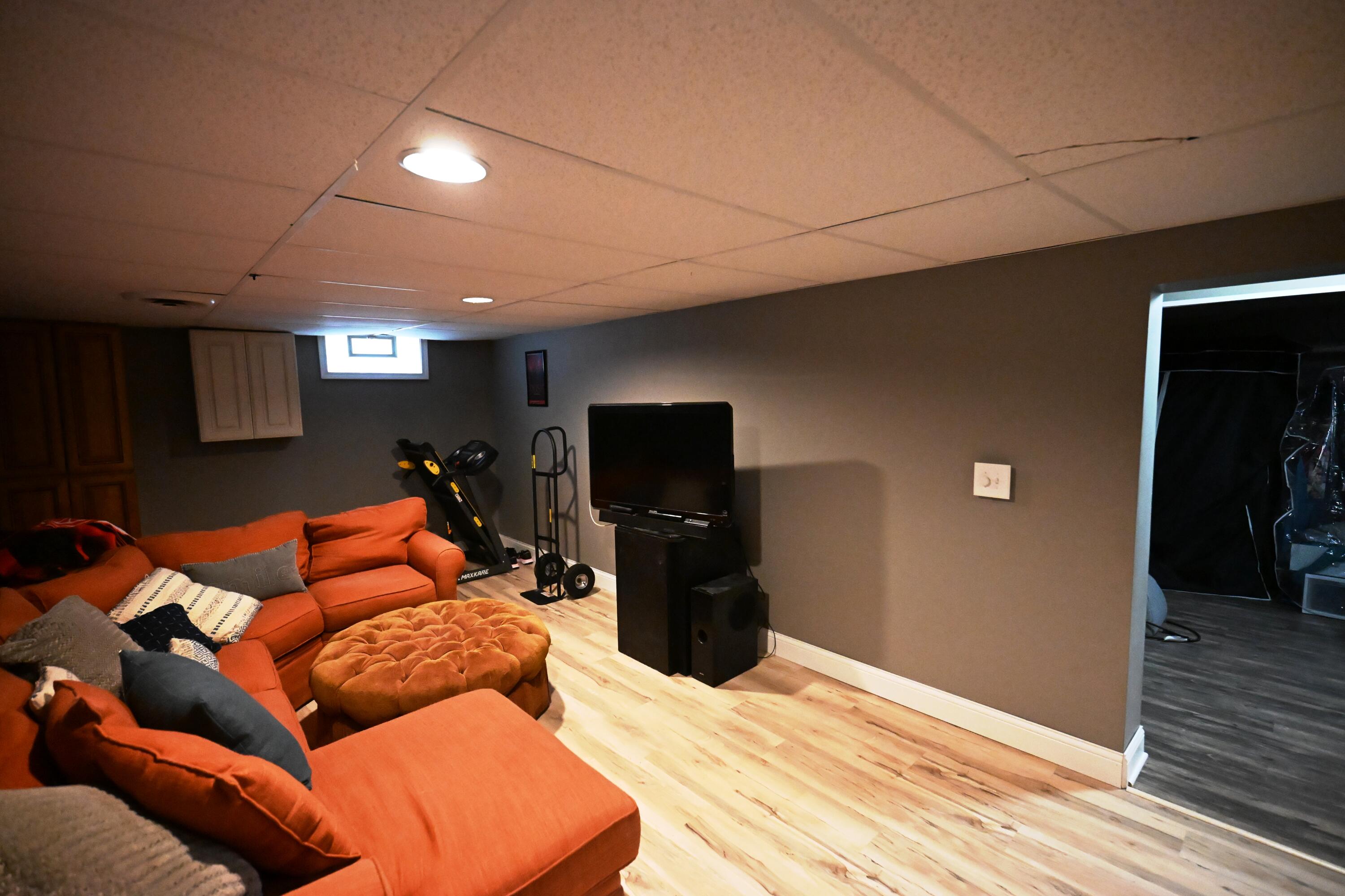 2734 Wellington Road Kalamazoo, MI 49008 - Photo 33 of 44 DSC_0209