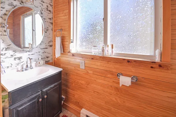 $319,000 | 119 1st Avenue Northwest, Mayville, ND 58257