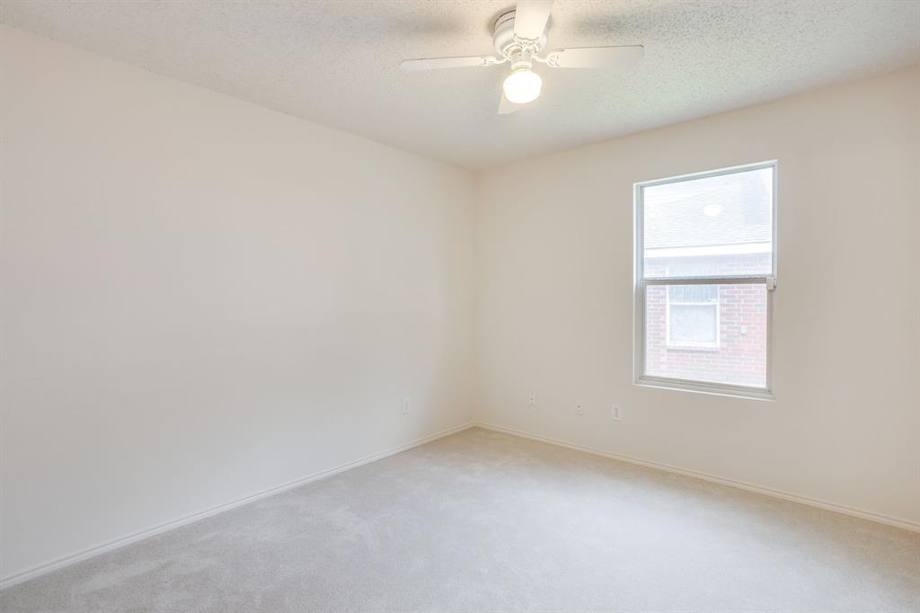 3855 Hunters Point Way Fort Worth, TX 76123 - Photo 22 of 35