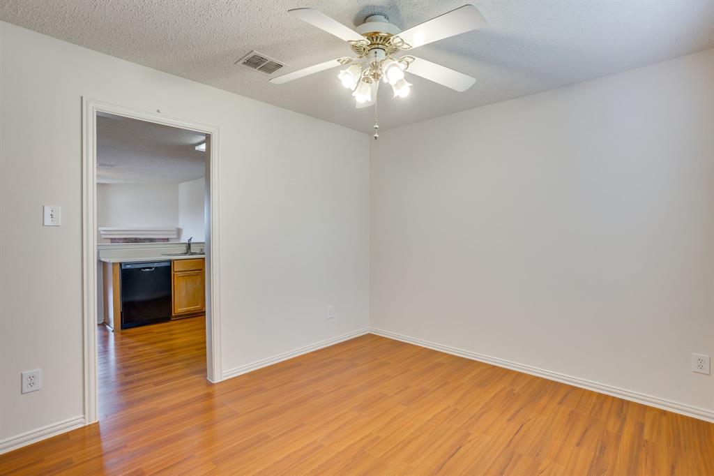 3855 Hunters Point Way Fort Worth, TX 76123 - Photo 6 of 35