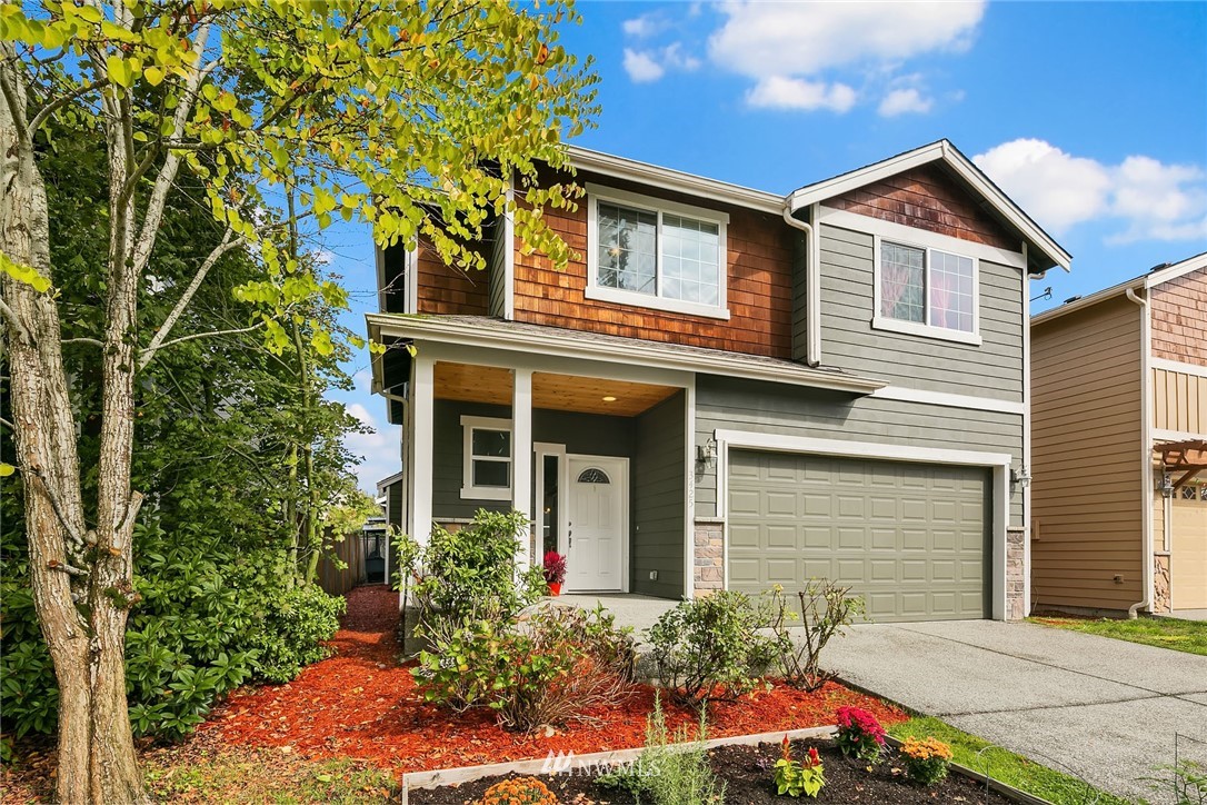 3425 183rd Place Southeast Bothell, WA 98012 - Photo 1 of 25 front view of a house with a yard