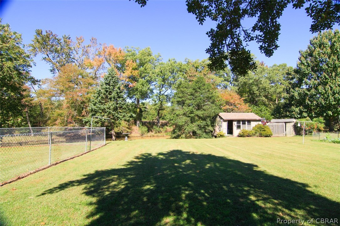 238 Navajo Road Kilmarnock, VA 22482 - Photo 9 of 24