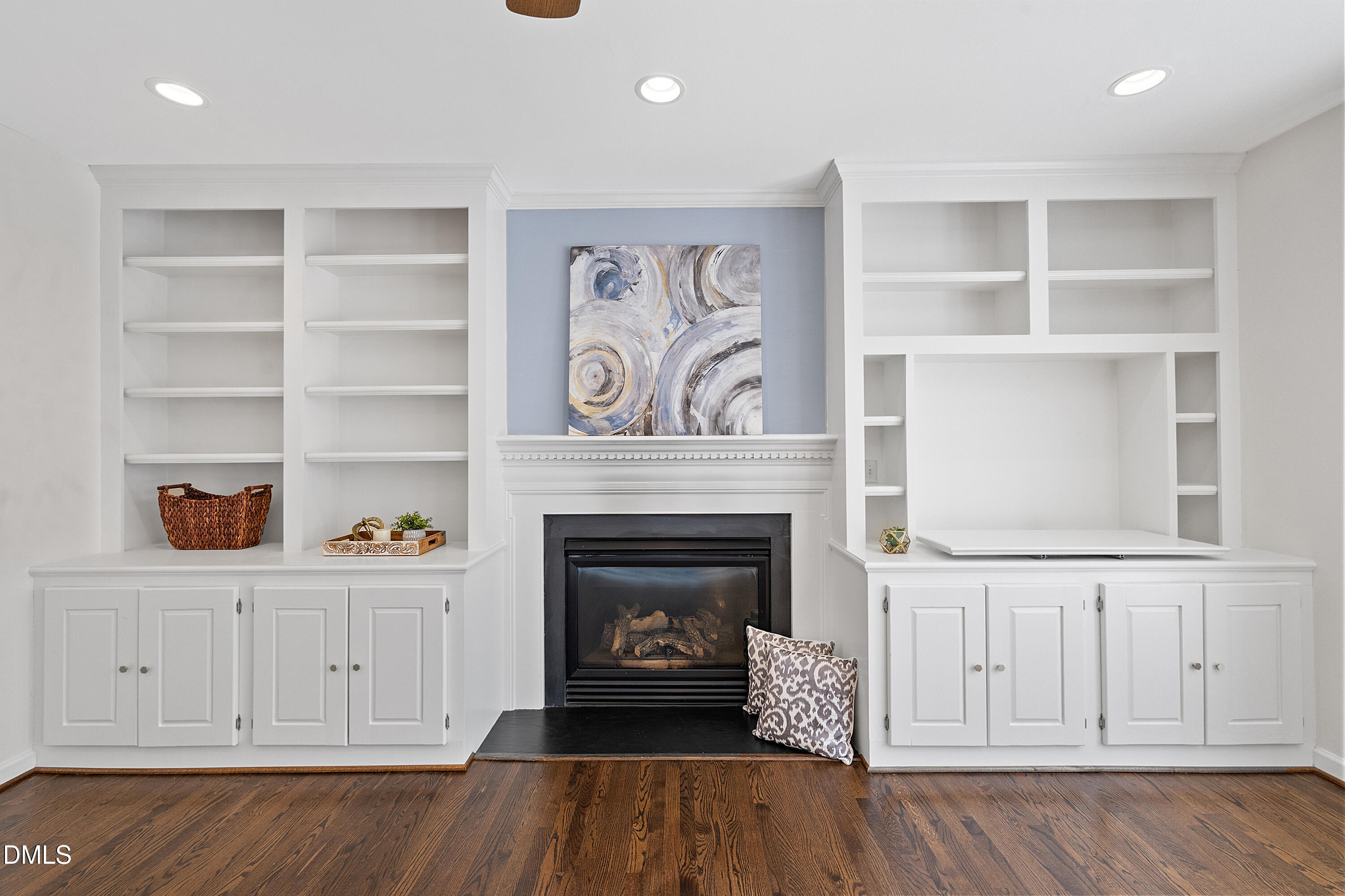 209 Plyersmill Road Cary, NC 27519 - Photo 15 of 50 16-209 Plyersmill Rd (26)