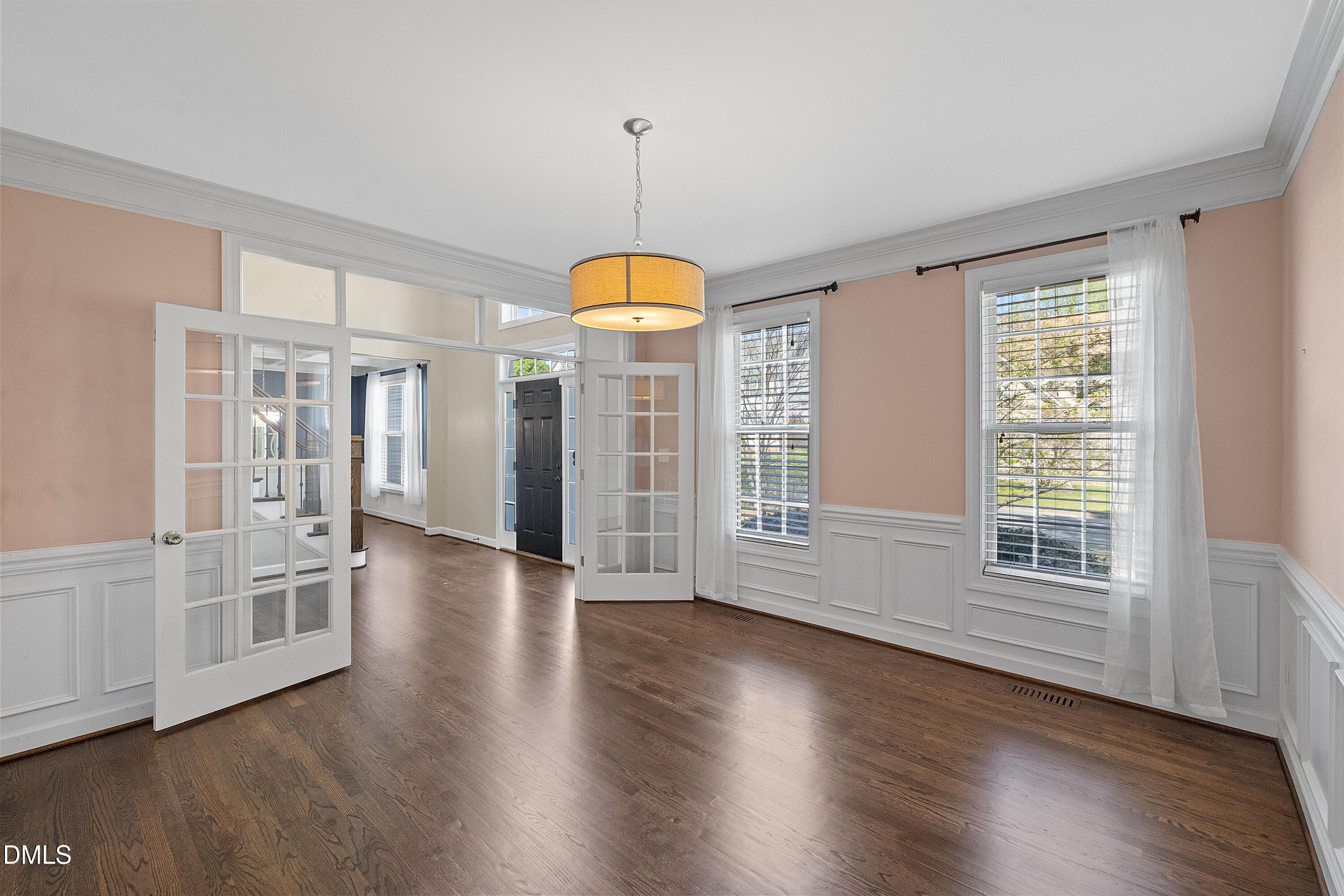 209 Plyersmill Road Cary, NC 27519 - Photo 3 of 50 10-209 Plyersmill Rd (20)