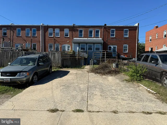 $169,900 | 2953 Yorkway, Dundalk, MD 21222