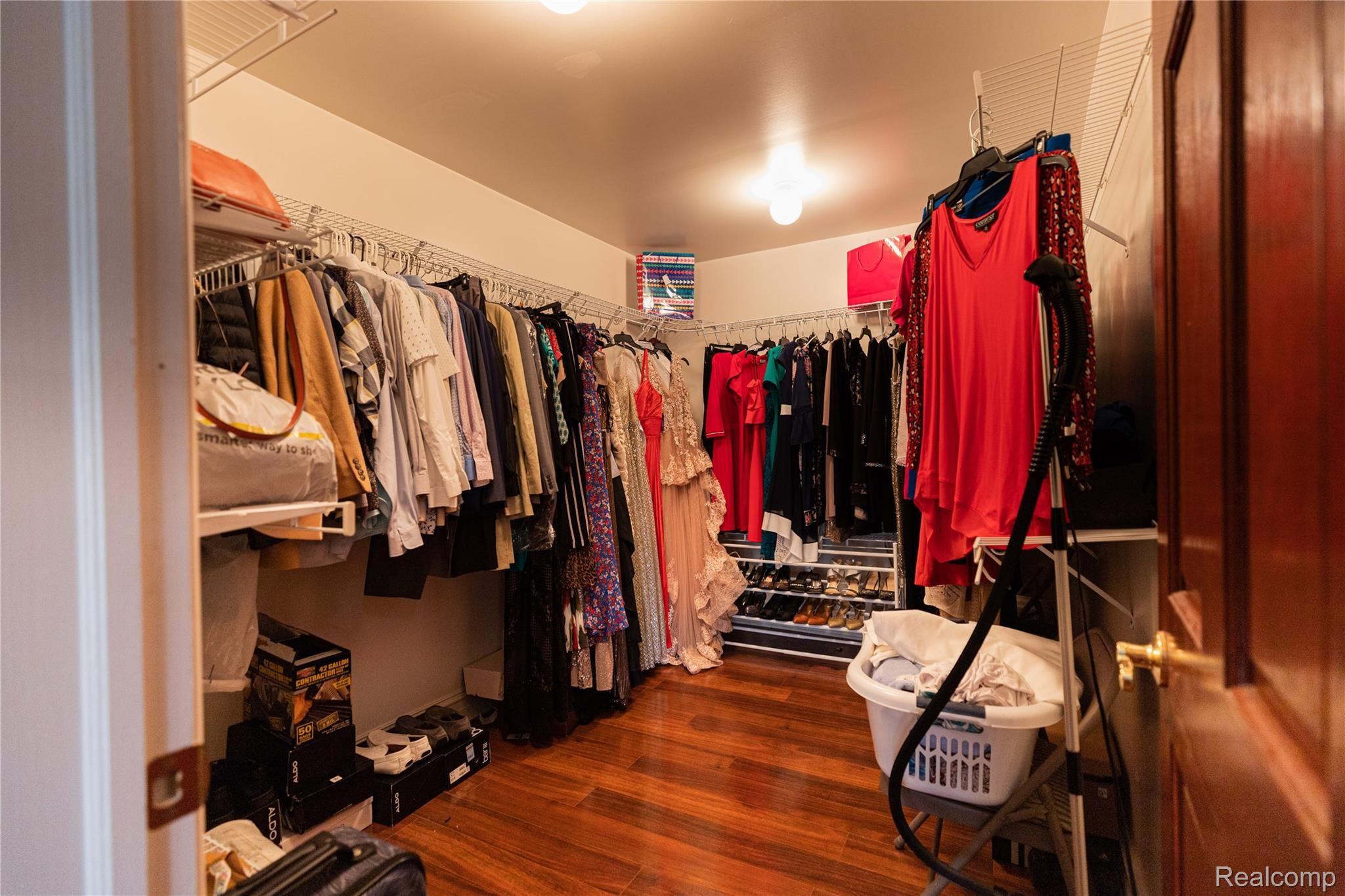 1603 Angela Road Walled Lake, MI 48390 - Photo 48 of 76 1603 Angela Dr-56.jpg