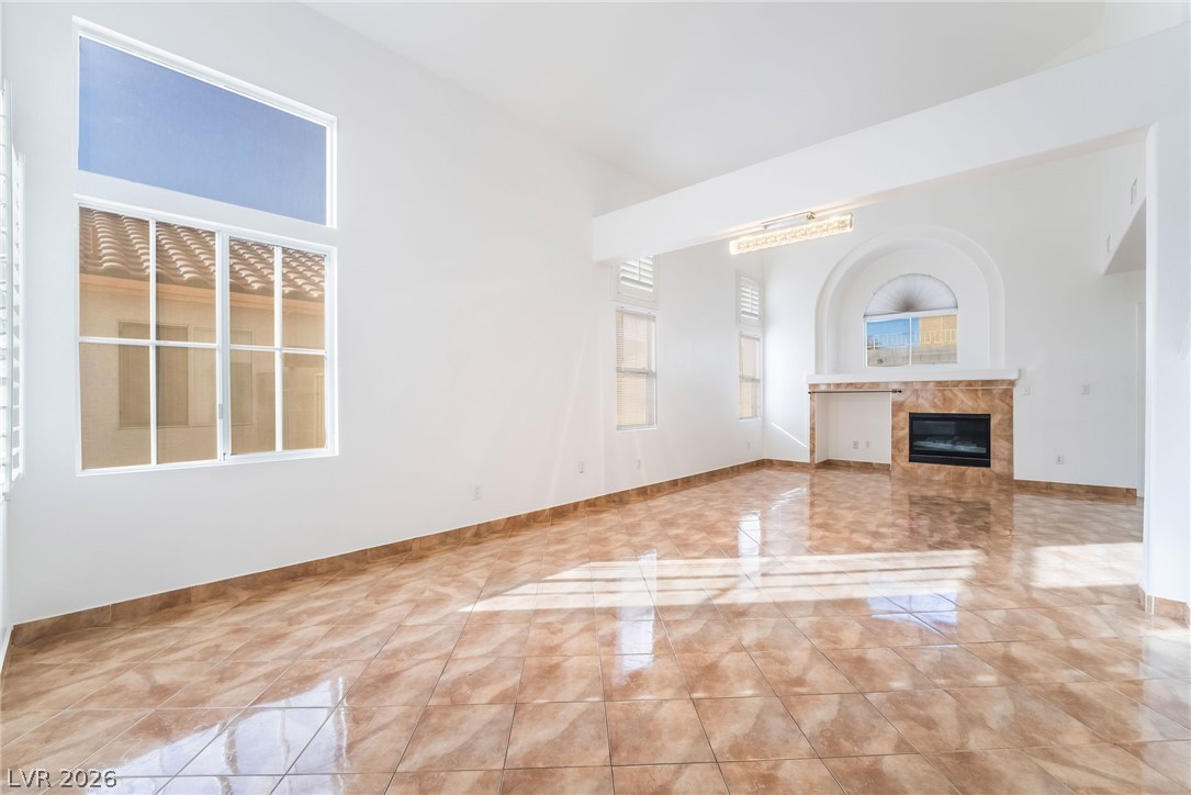 4411 Elk Point Circle Las Vegas, NV 89147 - Photo 6 of 40