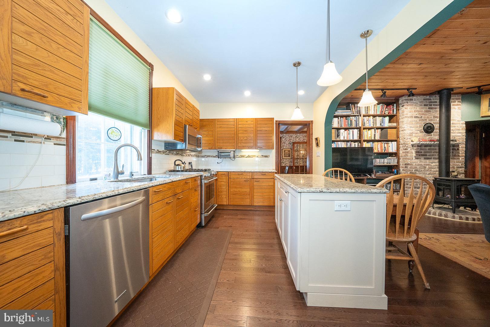 421 Midland Avenue Wayne, PA 19087 - Photo 20 of 83