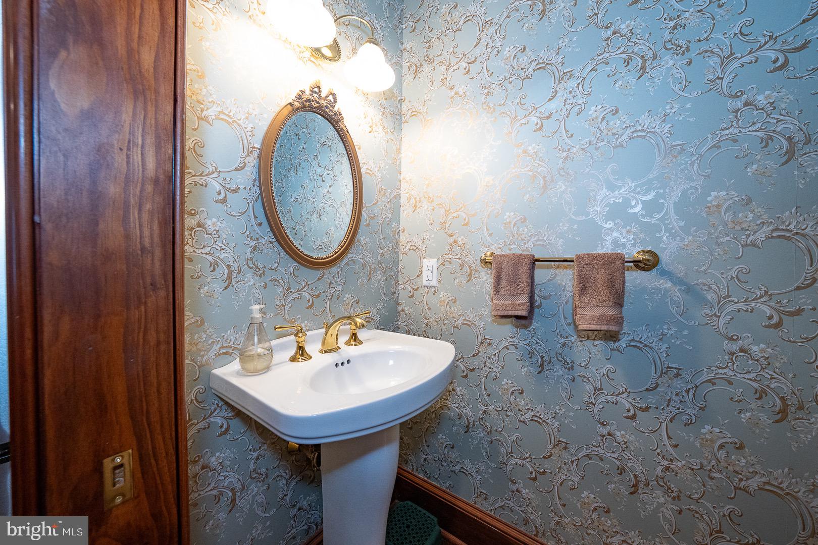 421 Midland Avenue Wayne, PA 19087 - Photo 29 of 83