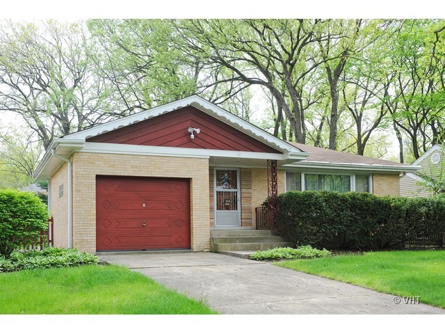1614 Berkeley Road Highland Park, IL 60035 - Photo 1 of 10