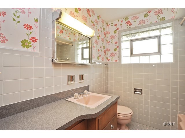1614 Berkeley Road Highland Park, IL 60035 - Photo 8 of 10