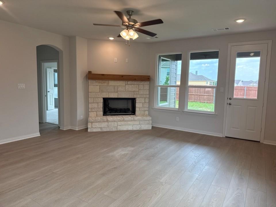 1225 Colca Drive Springtown, TX 76082 - Photo 4 of 9