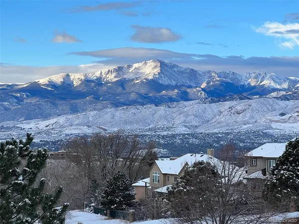 $948,888 | 9935 Sawleaf Court, Colorado Springs, CO 80920