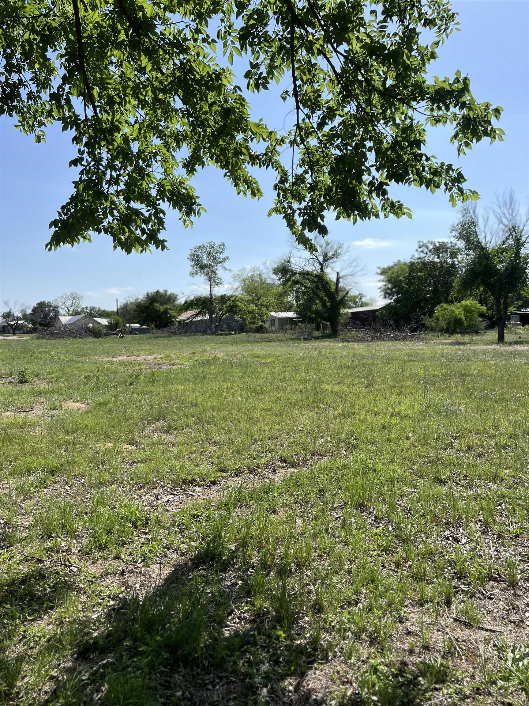 609 East Main Street Llano, TX 78643 - Photo 16 of 24 a view of a field with an ocean