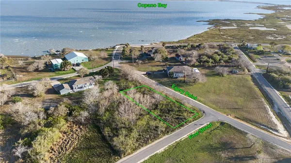 $35,000 | 302 1st Street, Bayside, TX 78340