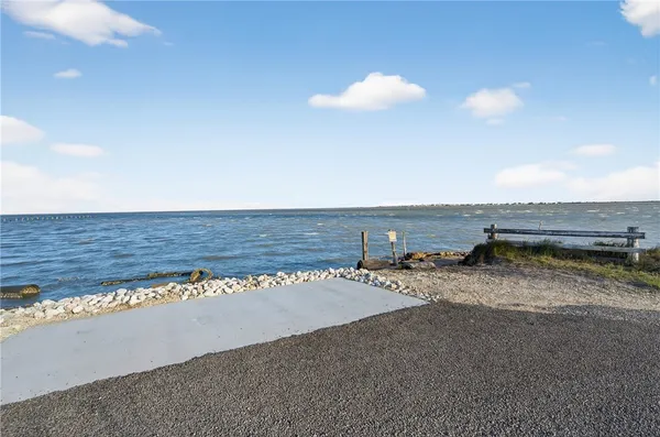 $35,000 | 302 1st Street, Bayside, TX 78340