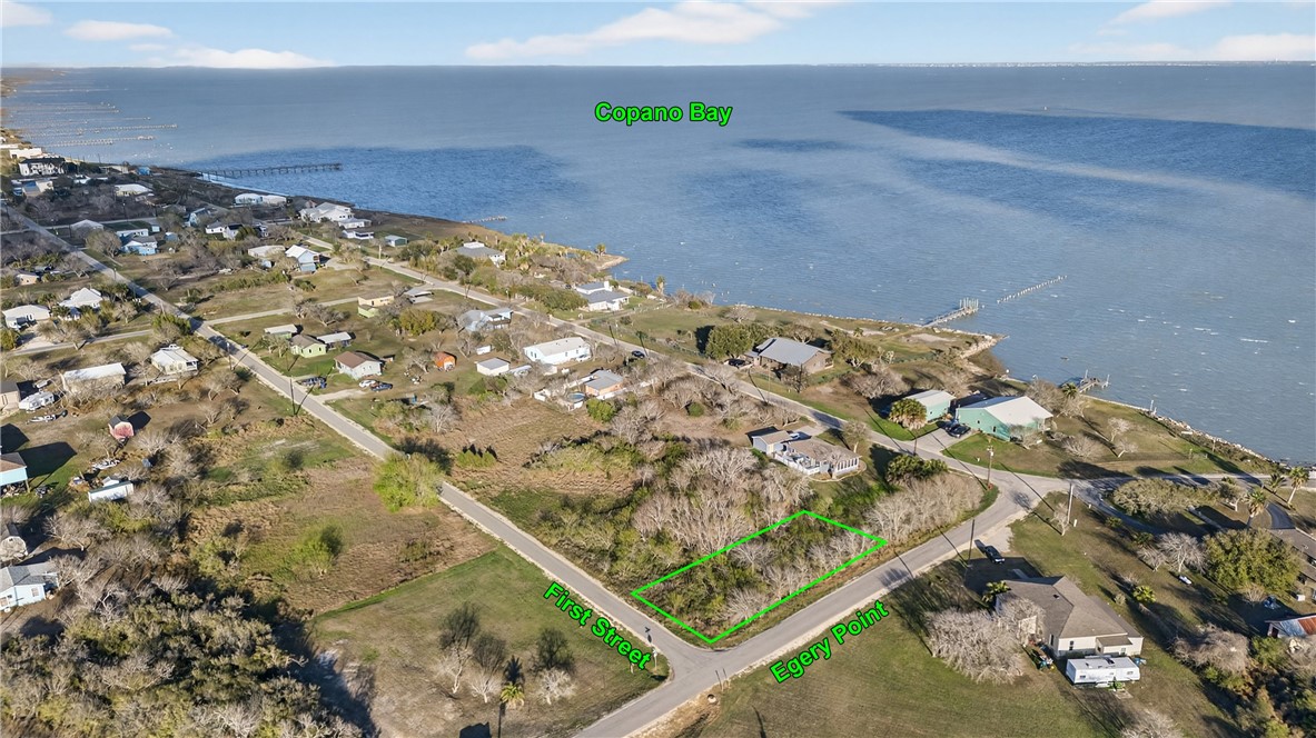 302 1st Street Bayside, TX 78340 - Photo 2 of 19