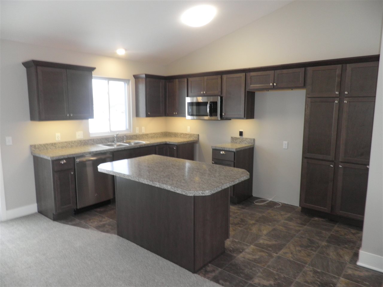 833 South Rusch Road Traverse City, MI 49696 - Photo 9 of 20 1822193-8.JPG