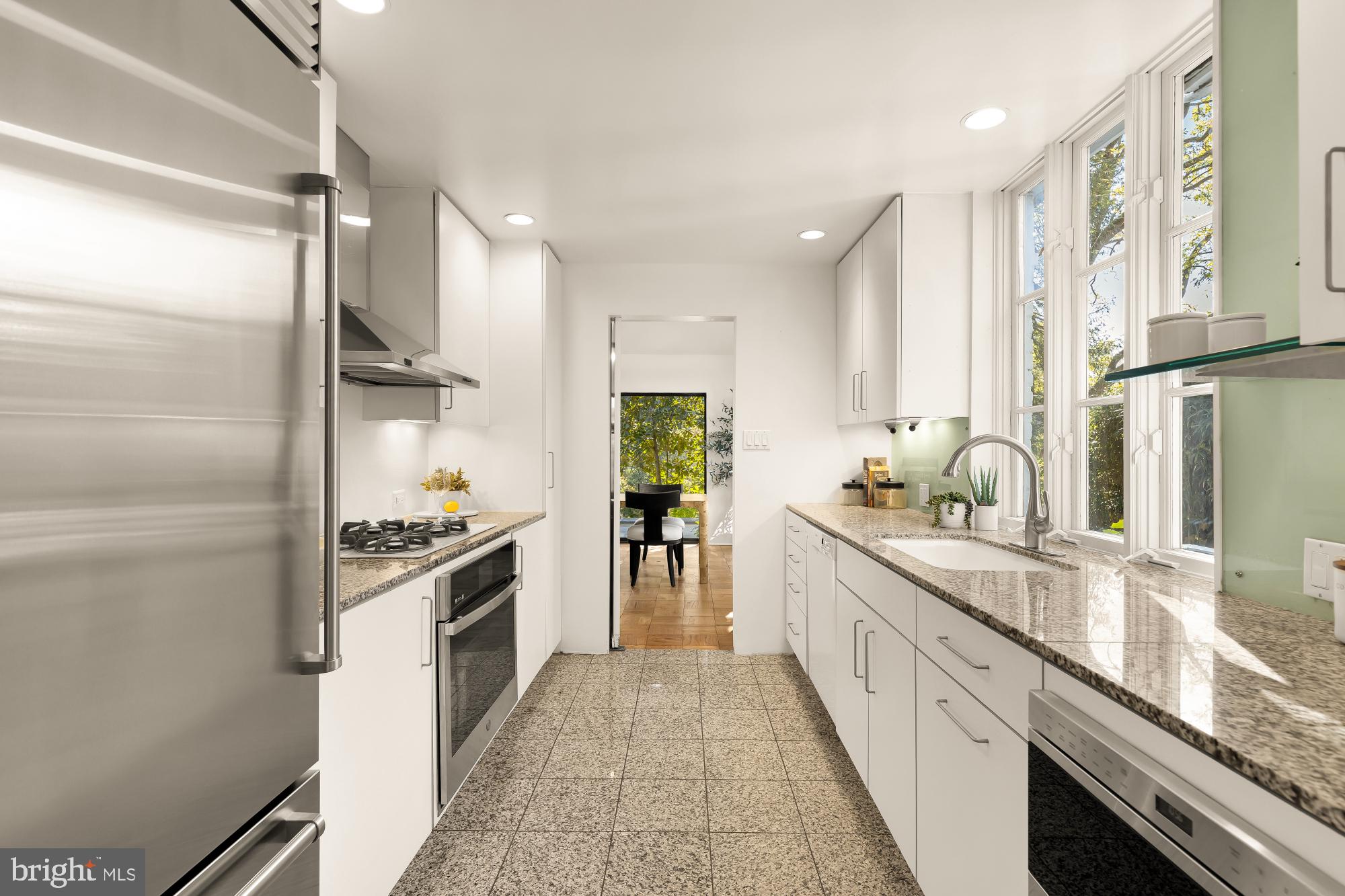 3524 Williamsburg Lane Northwest Washington, DC 20008 - Photo 18 of 49