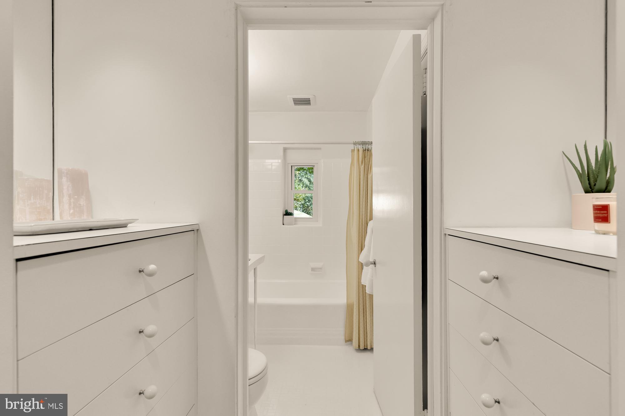 3524 Williamsburg Lane Northwest Washington, DC 20008 - Photo 25 of 49