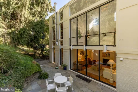 $1,895,000 | 3524 Williamsburg Lane Northwest, Washington, DC 20008