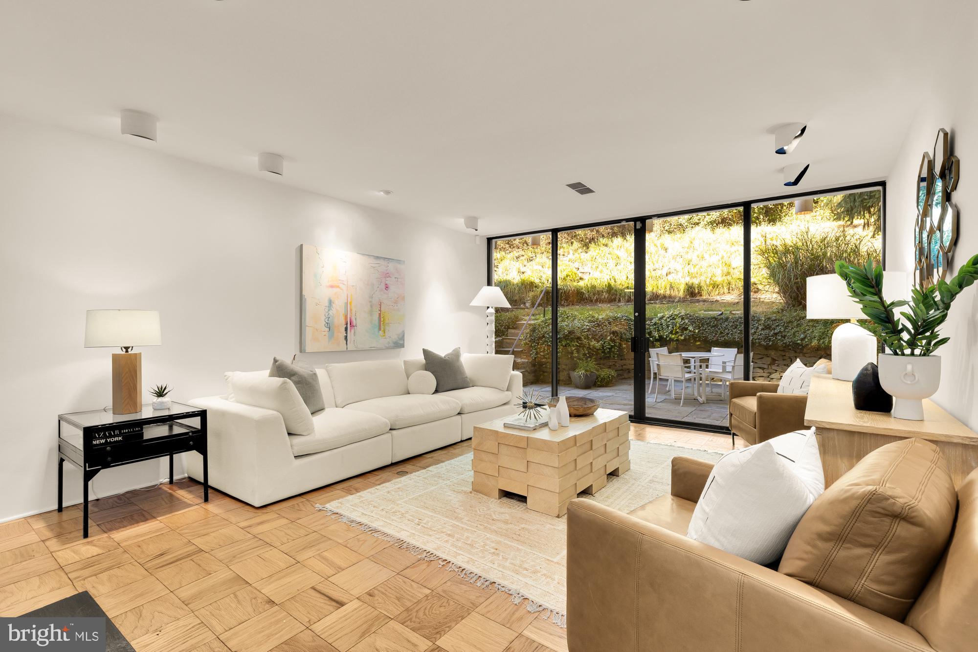 3524 Williamsburg Lane Northwest Washington, DC 20008 - Photo 10 of 49