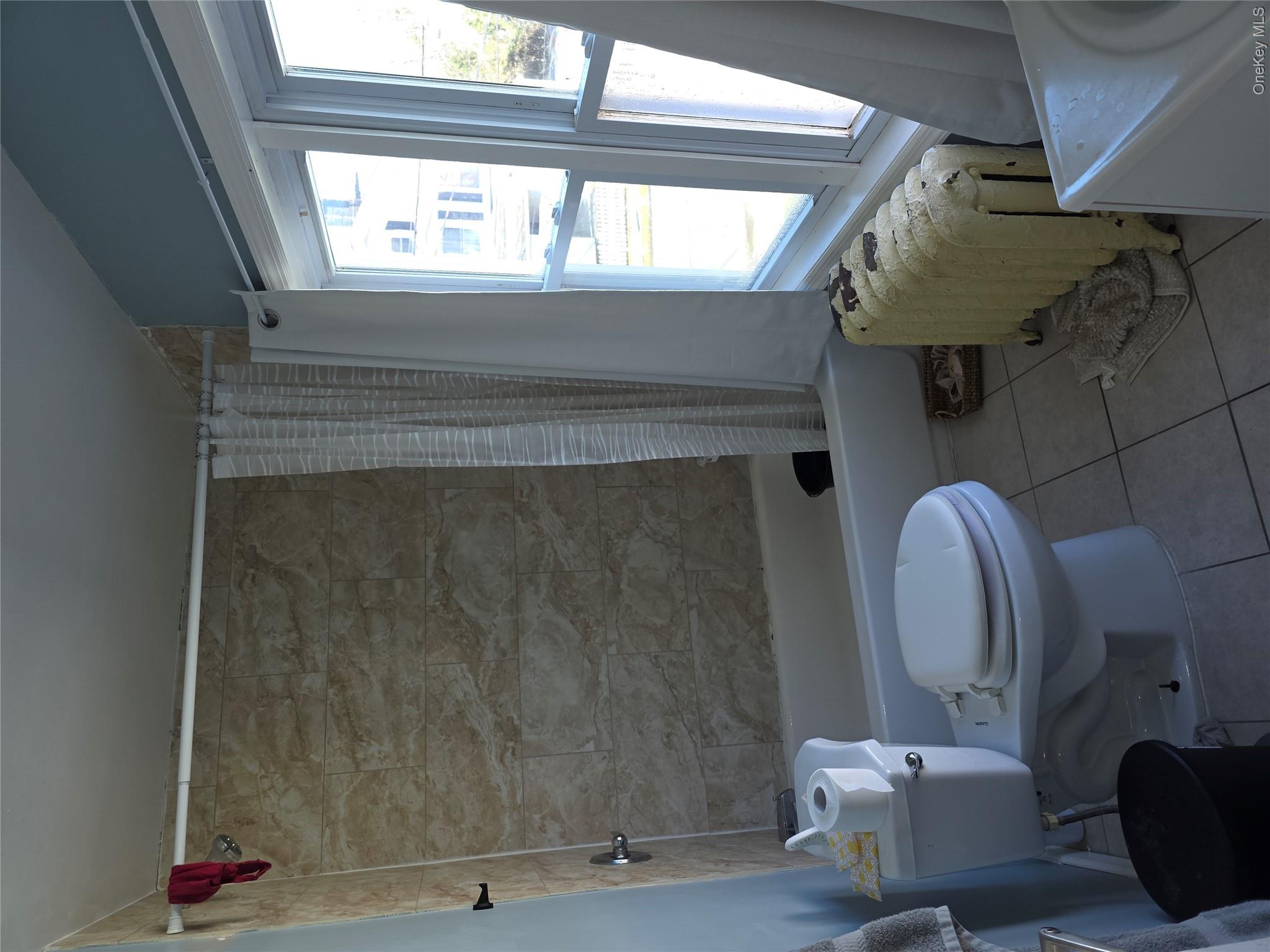 147 Union Avenue Peekskill, NY 10566 - Photo 19 of 21 2nd floor unit bathroom