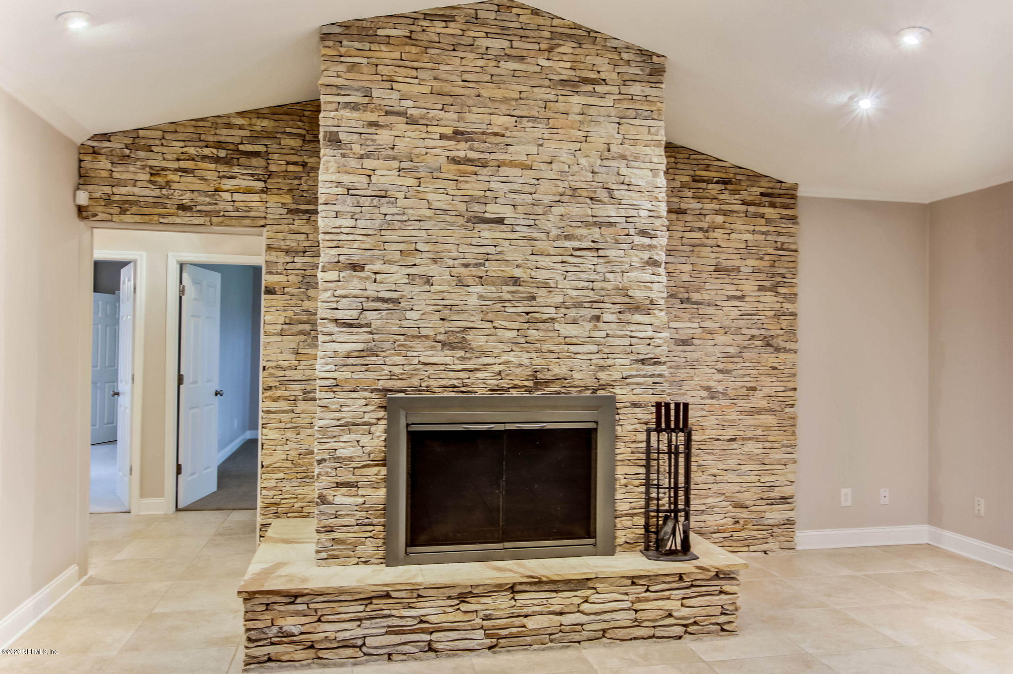 946 Browns Road Middleburg, FL 32068 - Photo 18 of 53 BEAUTIFUL STACKED STONE FIREPLACE