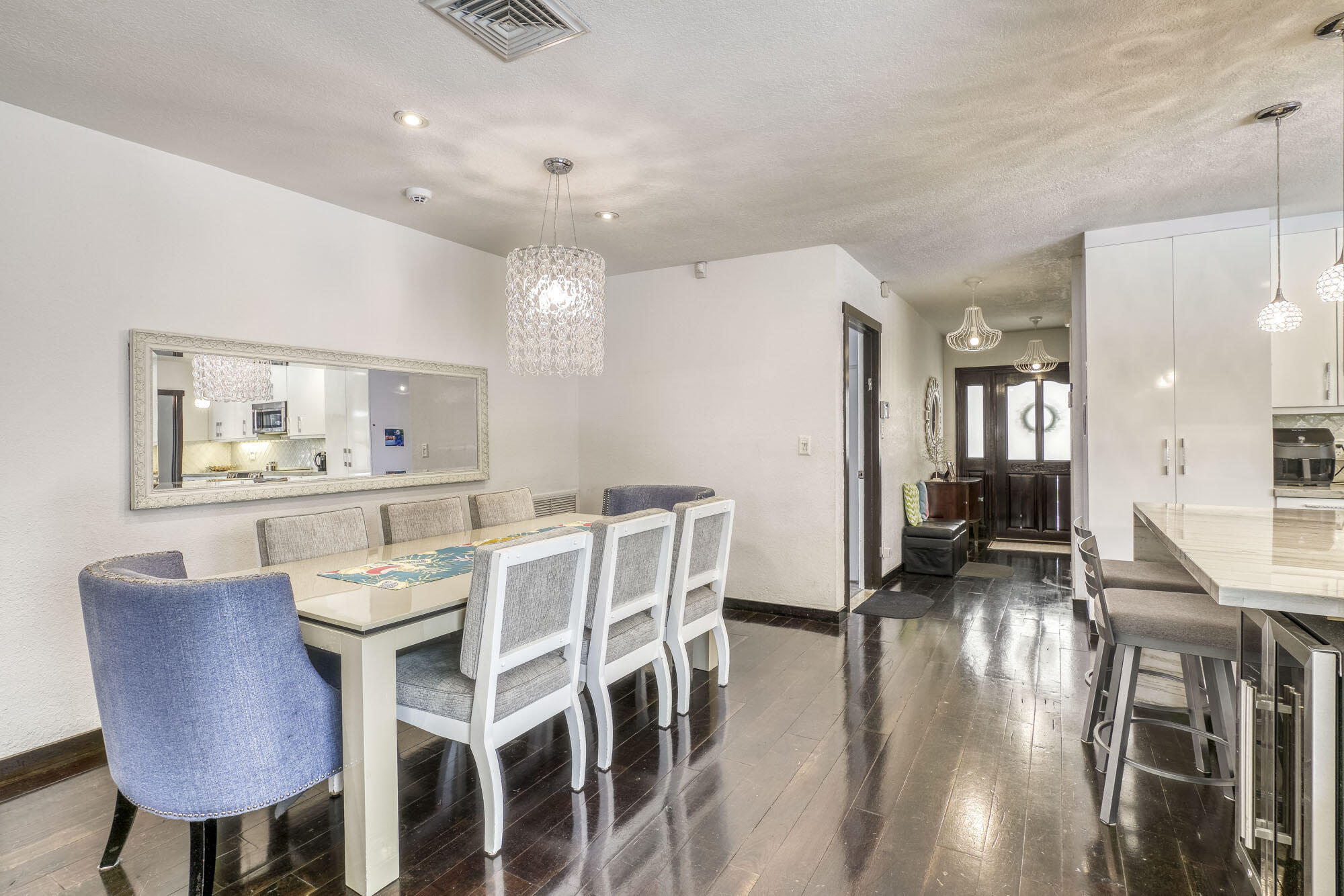 68 Southwest 10th Terrace Boca Raton, FL 33486 - Photo 11 of 35 026