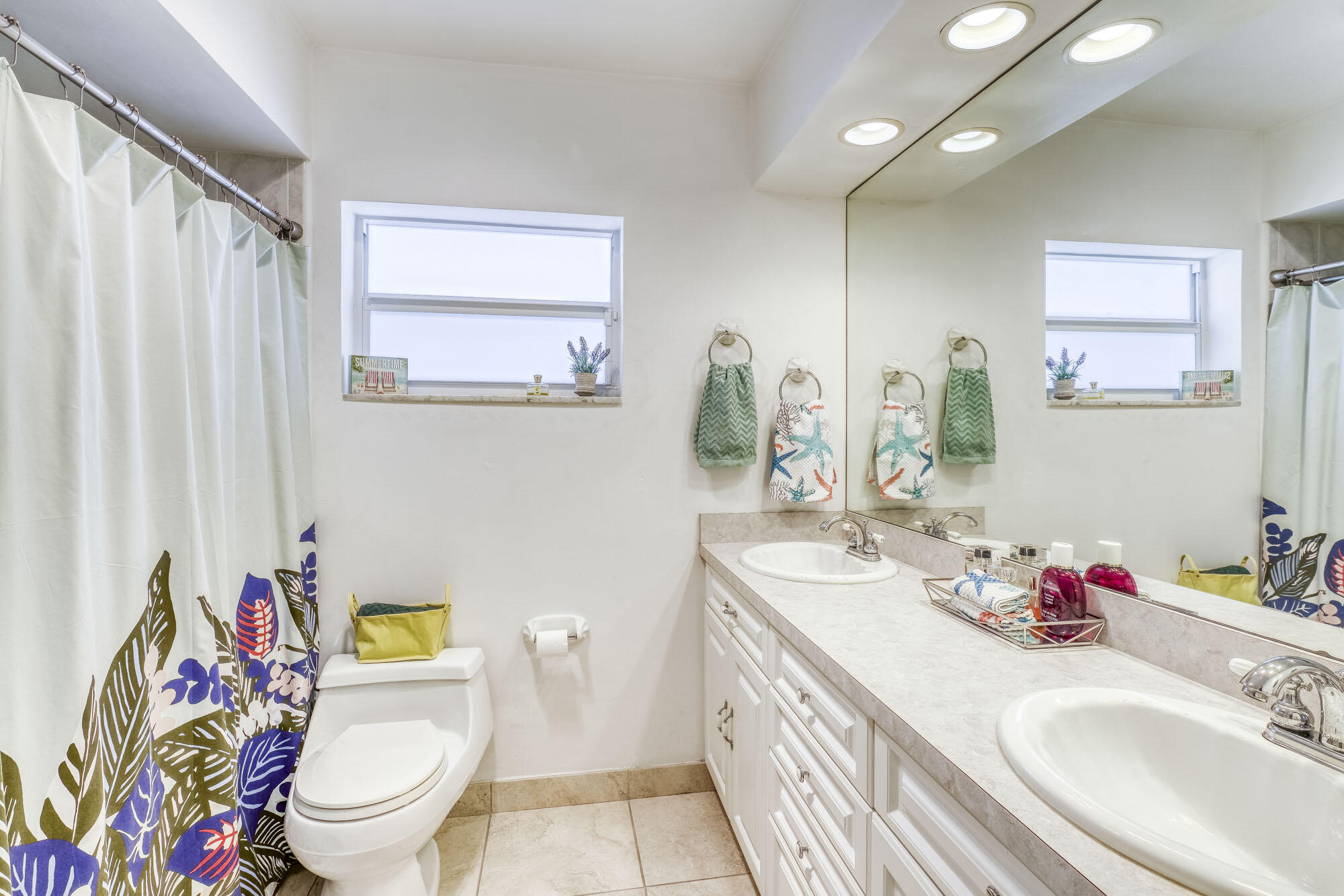 68 Southwest 10th Terrace Boca Raton, FL 33486 - Photo 27 of 35 019
