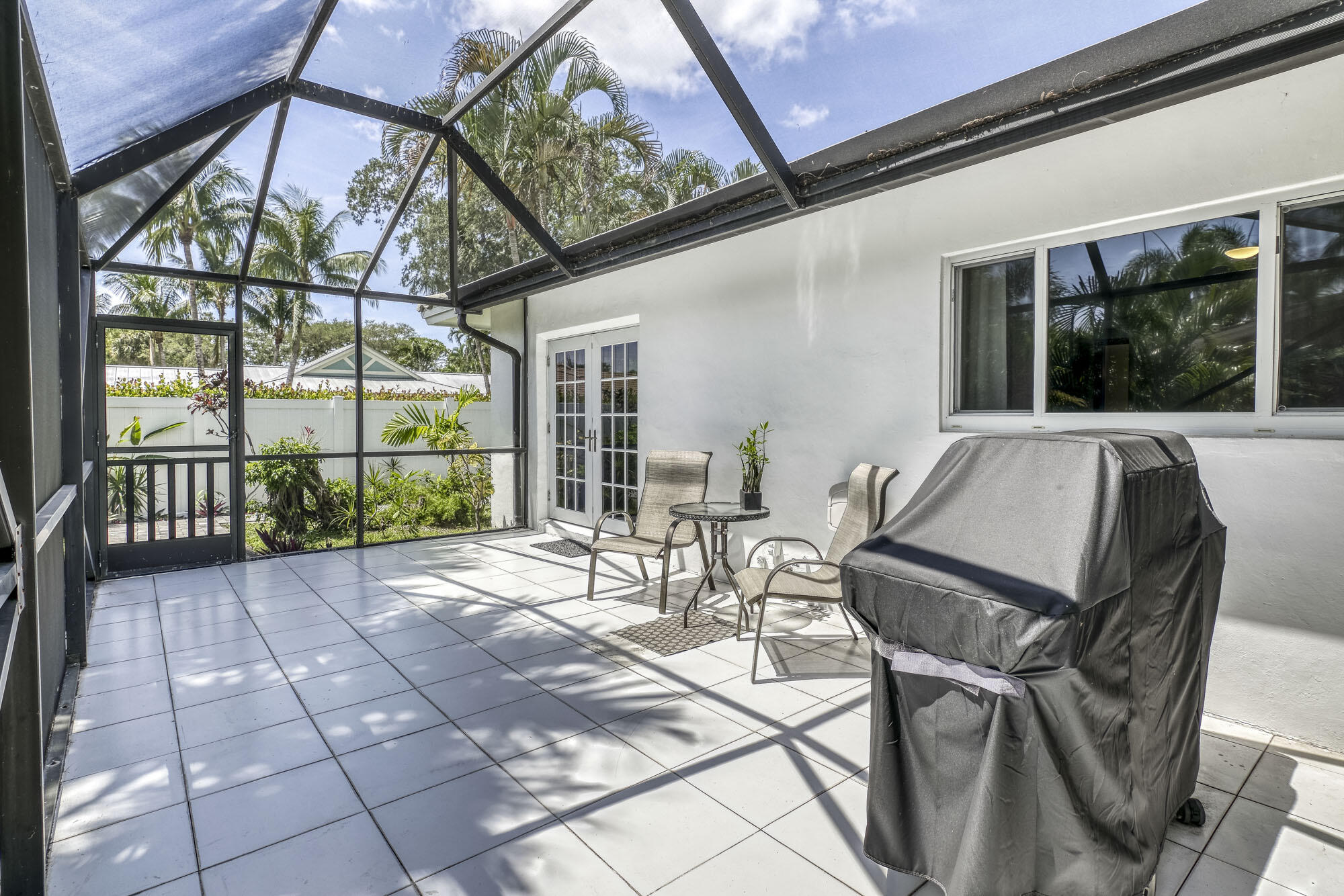 68 Southwest 10th Terrace Boca Raton, FL 33486 - Photo 32 of 35 005