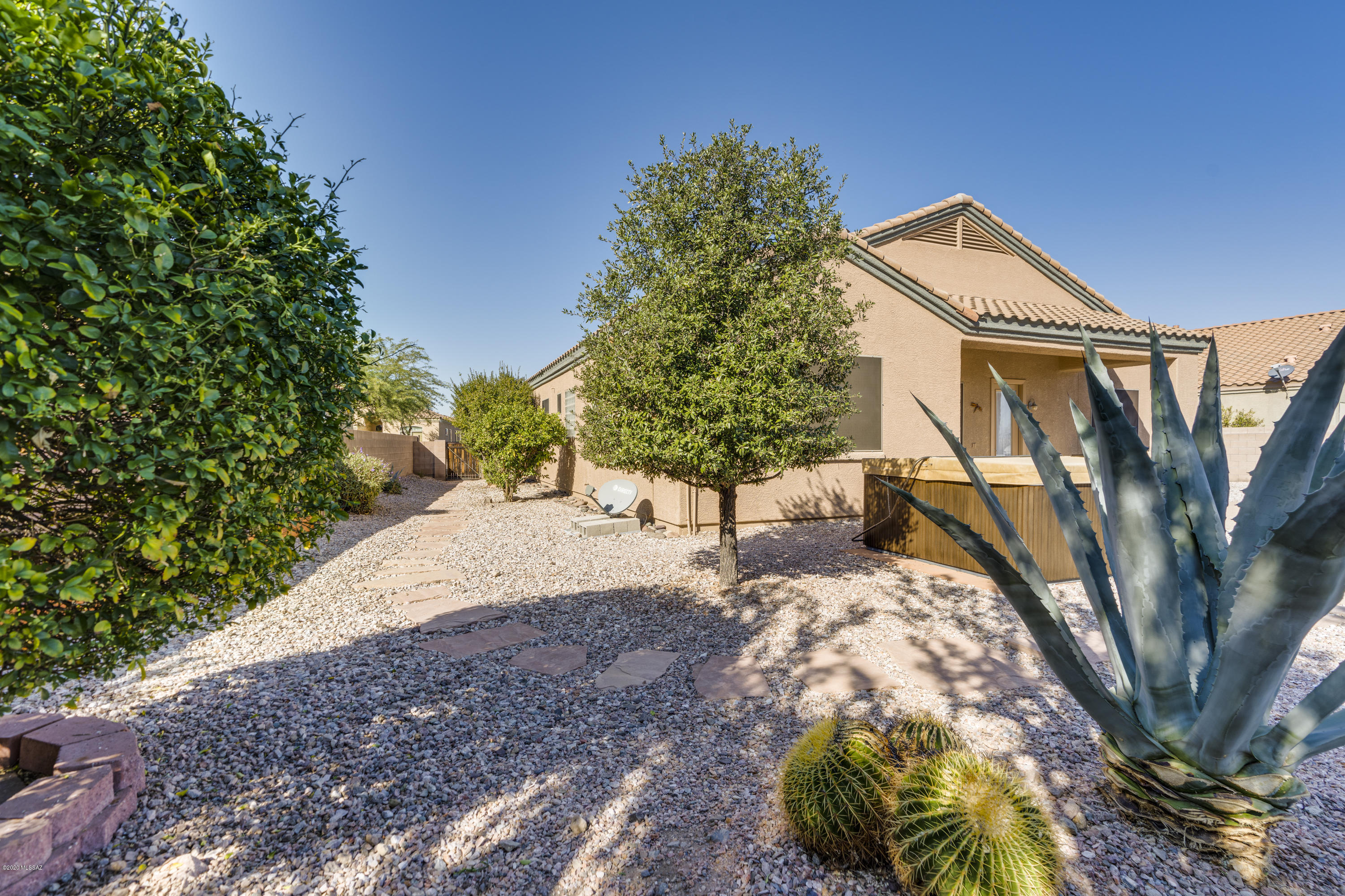 7928 North Rondure Loop Tucson, AZ 85743 - Photo 47 of 49 Gallery Image 47