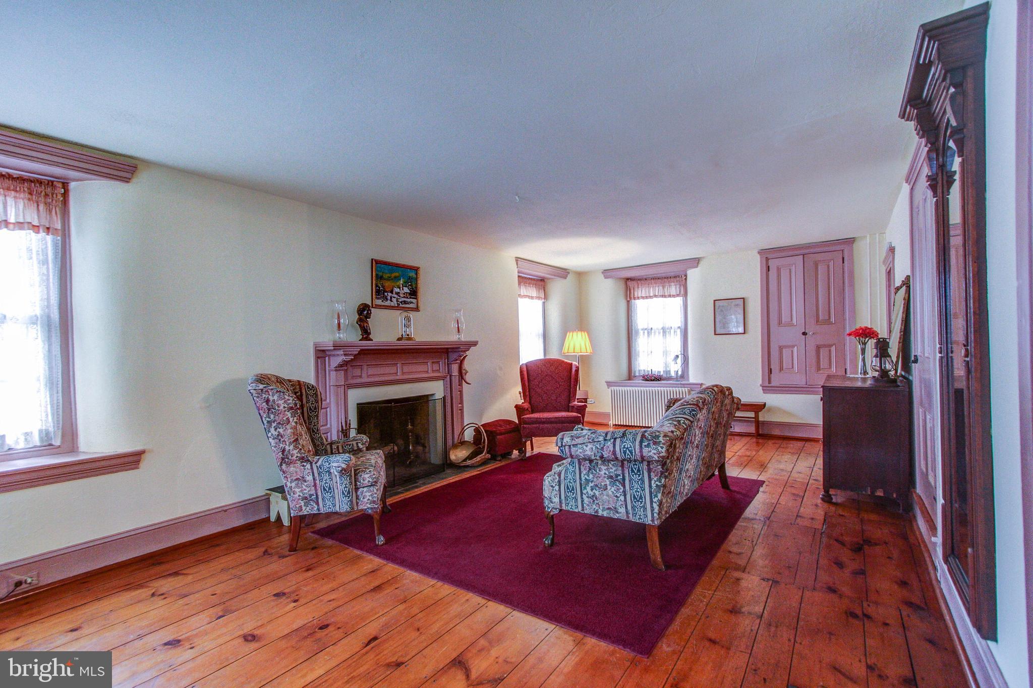 638 Newtown Road Warminster, PA 18974 - Photo 8 of 35 Gallery Image 8