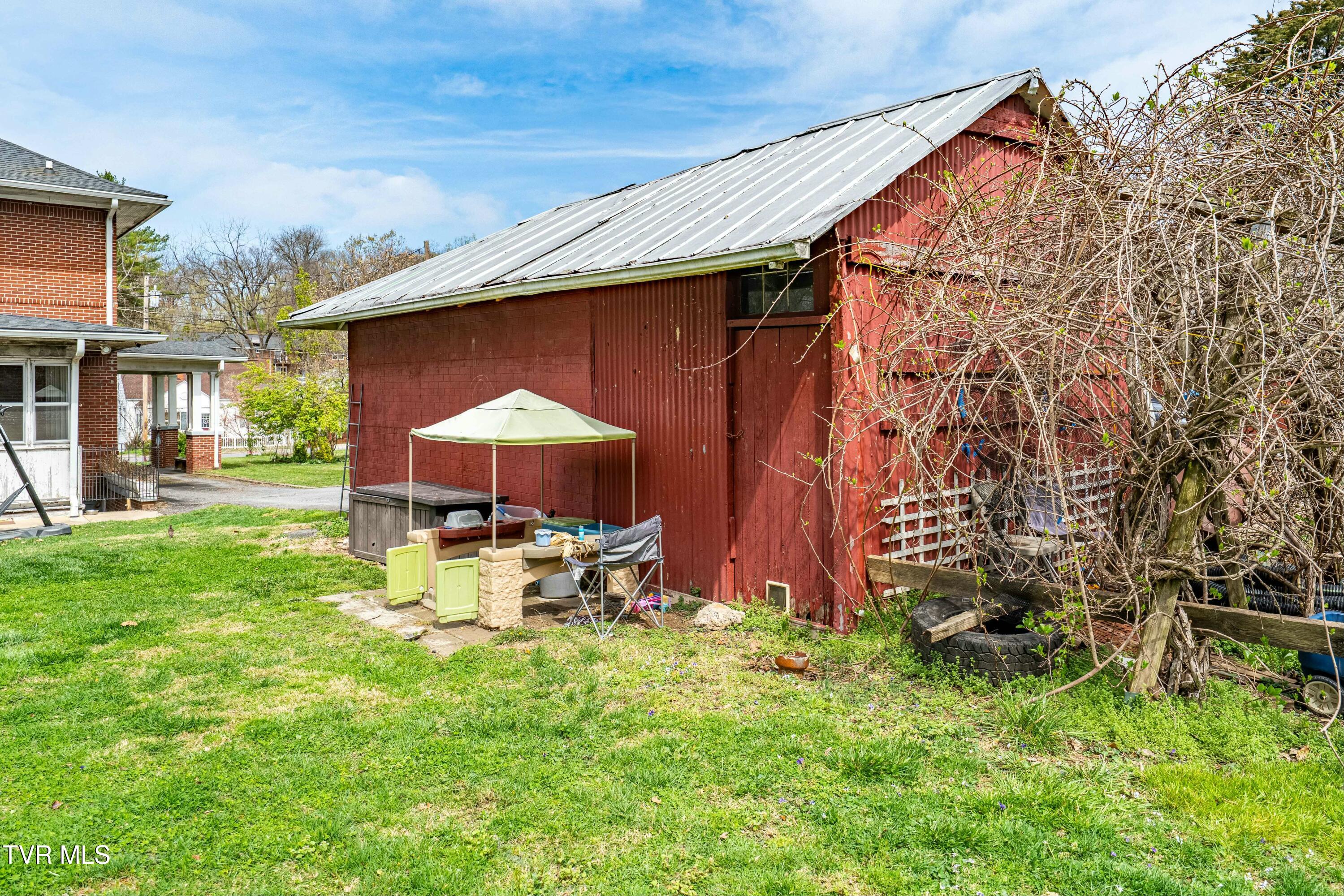 114 East Highland Road Johnson City, TN 37601 - Photo 61 of 62 114 E. Highland