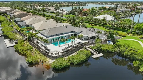 a picture of a table and chairs in the patio
