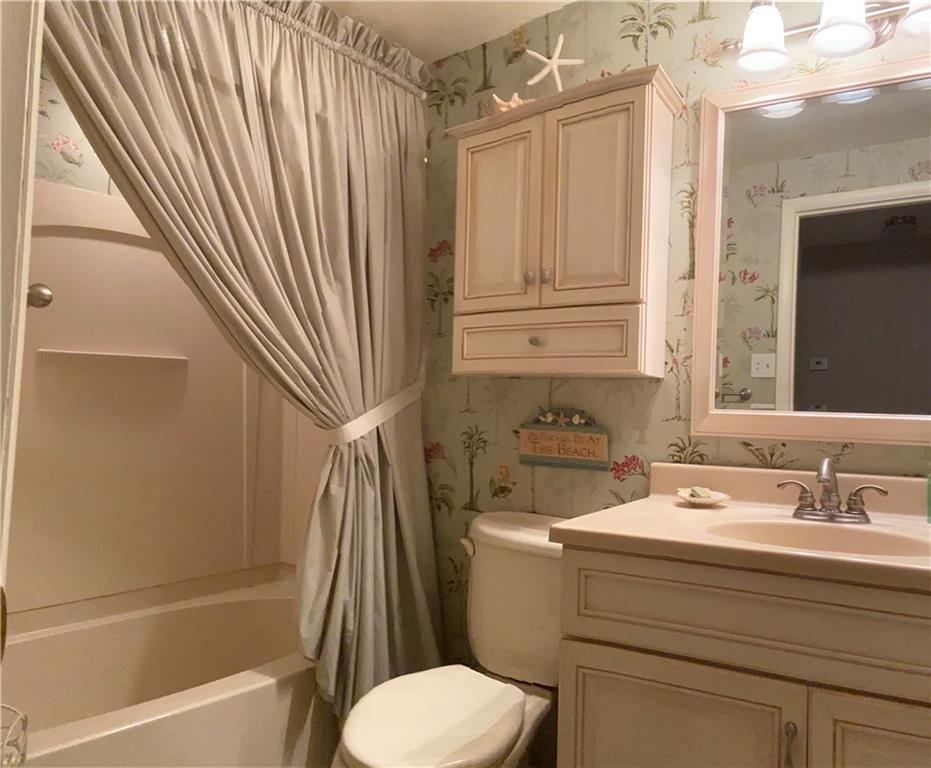 1421 Mayview Road Pittsburgh, PA 15241 - Photo 15 of 25 The Family hall Bath is convenient to the bedrooms and the living spaces.
