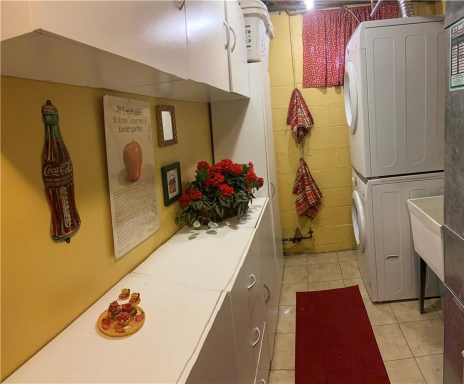 1421 Mayview Road Pittsburgh, PA 15241 - Photo 21 of 25 It's a pleasure to have such a cheery Laundry Room. (The washer and dryer are included.) Some of the "mechanicals" are housed here as well.
