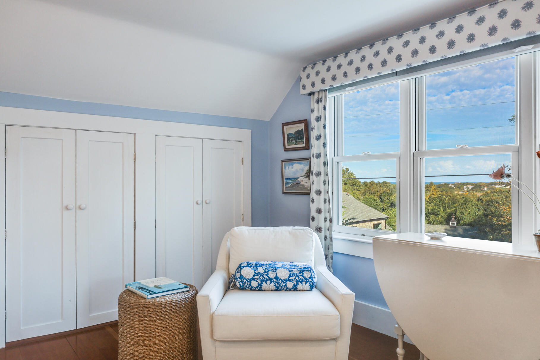 11 Seaview Road Orleans, MA 02653 - Photo 34 of 42 a living room with furniture and a large window
