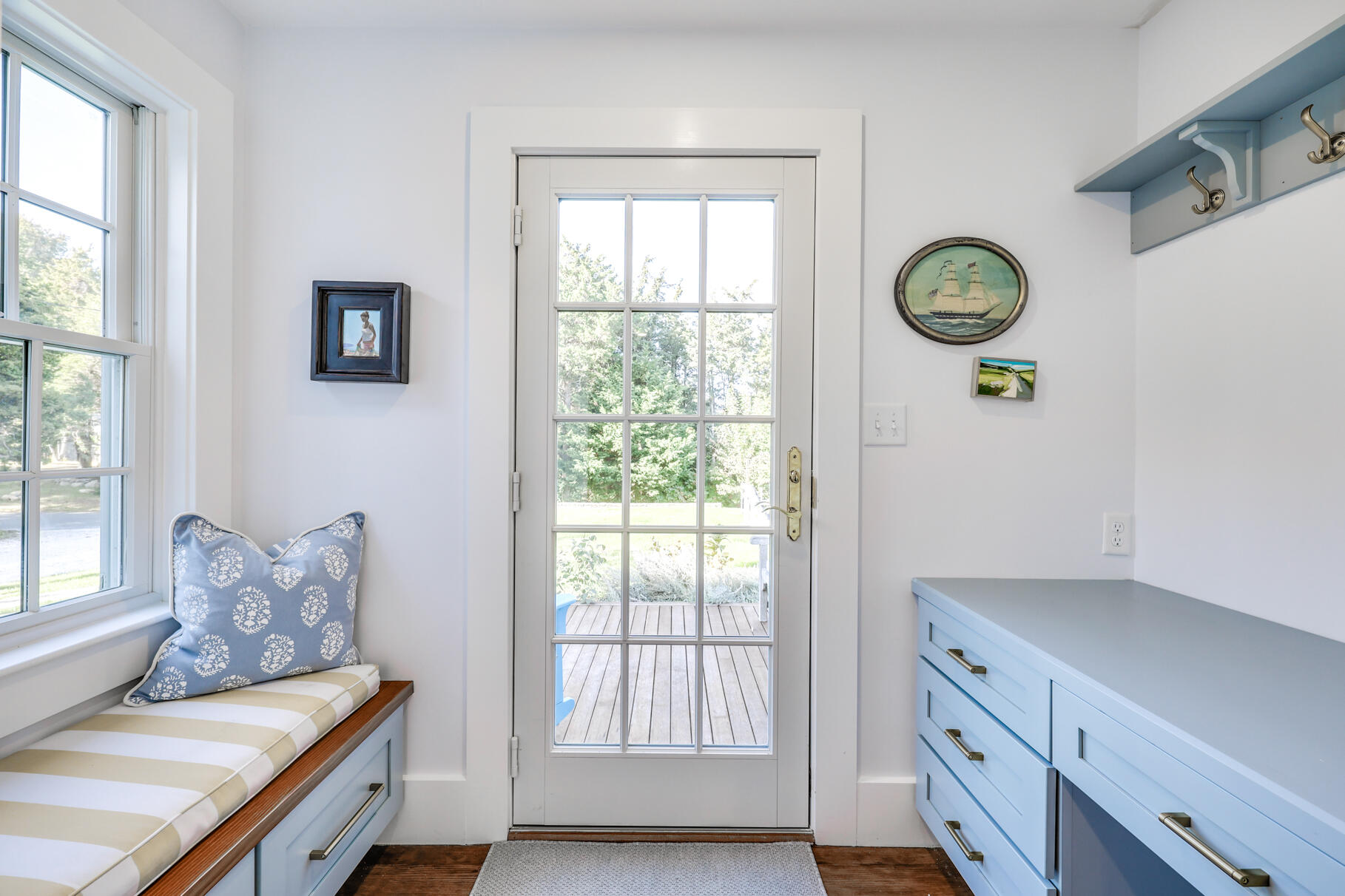 11 Seaview Road Orleans, MA 02653 - Photo 8 of 42 a living room with furniture and a window
