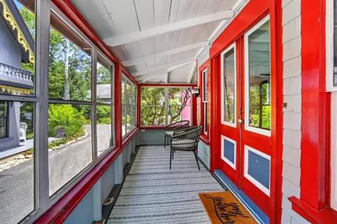 $1,075,000 | 21 Butler Avenue, Oak Bluffs, MA 02557