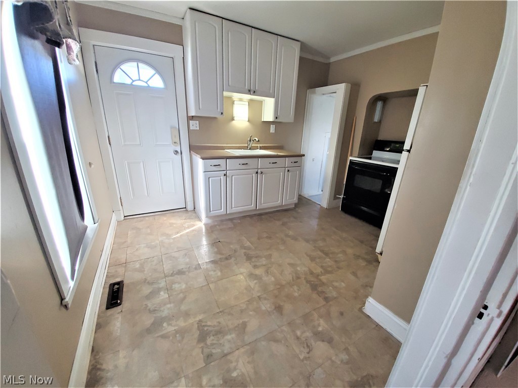68 Prospect Road Berea, OH 44017 - Photo 11 of 28