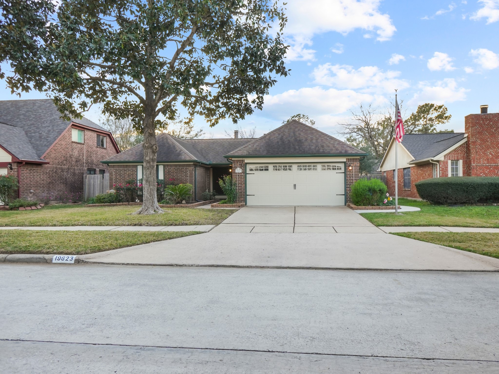 19623 Westbridge Lane Spring, TX 77379 - Photo 3 of 48