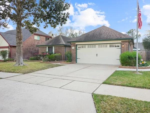 front view of house with a yard